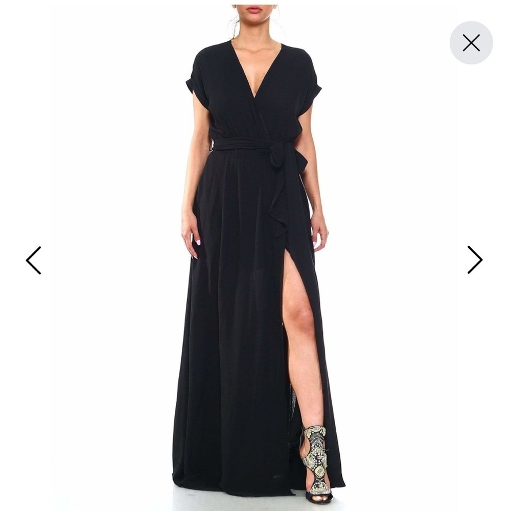 ELEGANT MEGHAN LOS ANGELES JASMINE
FAUX WRAP HIGH SLIT BLACK
MAXI DRESS.     NWT